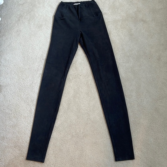 Aritzia Wilfred Free legging - Picture 1 of 5